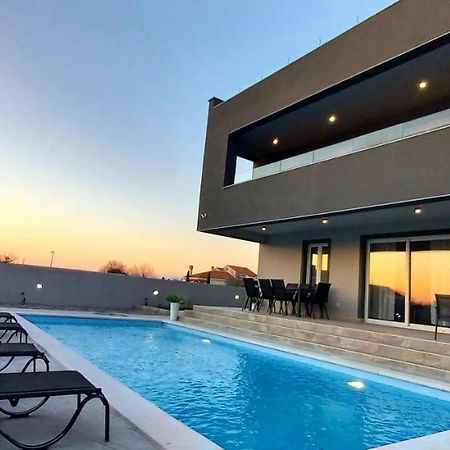 Villa Tia With Heated Pool & Jacuzzi Murvica  Extérieur photo