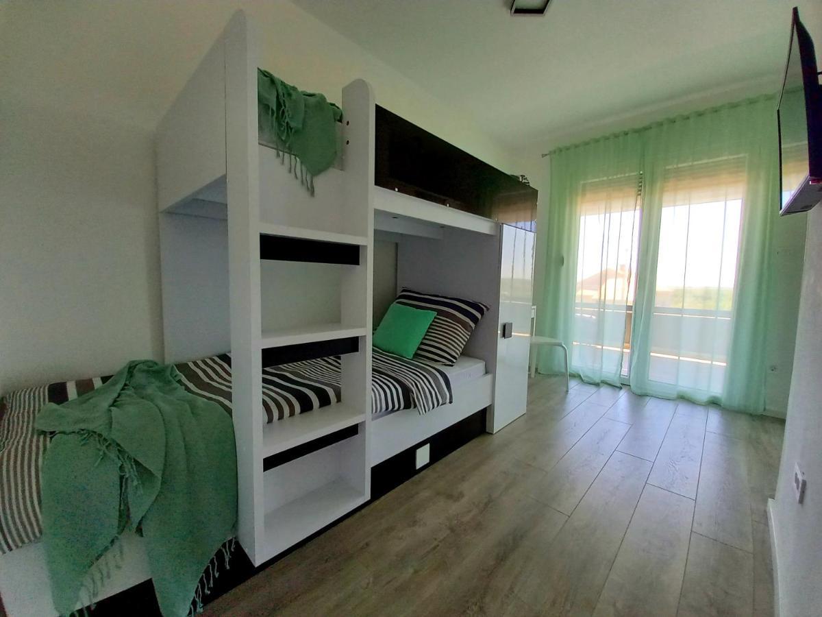 Villa Tia With Heated Pool & Jacuzzi Murvica  Extérieur photo