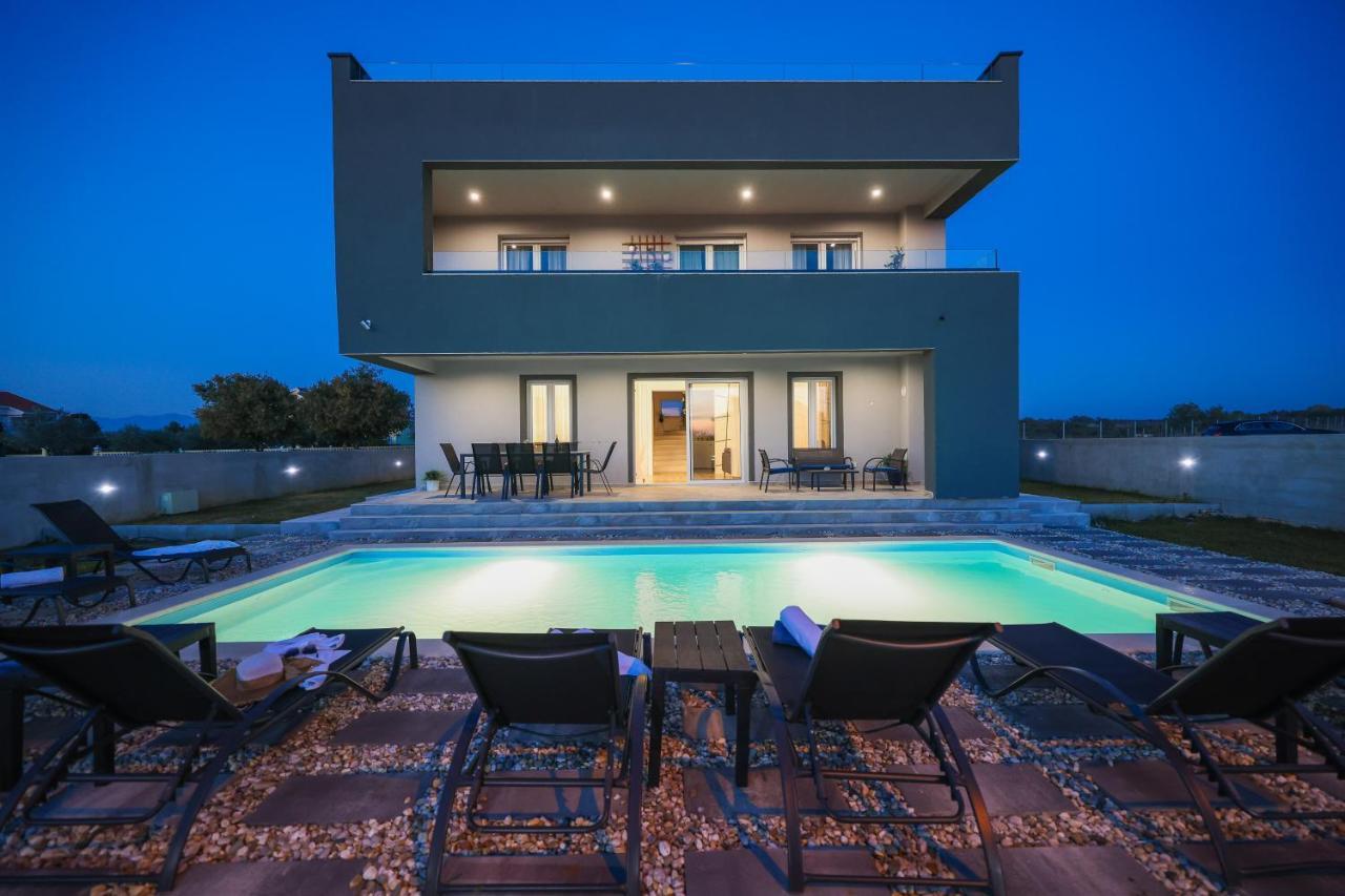 Villa Tia With Heated Pool & Jacuzzi Murvica  Extérieur photo