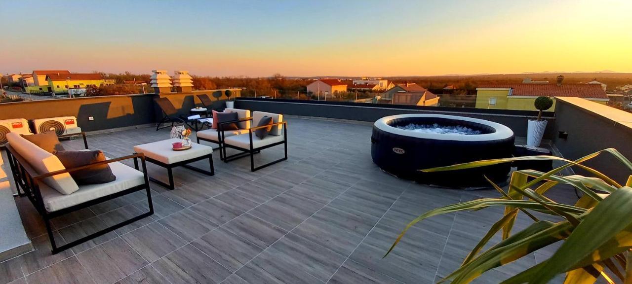 Villa Tia With Heated Pool & Jacuzzi Murvica  Extérieur photo