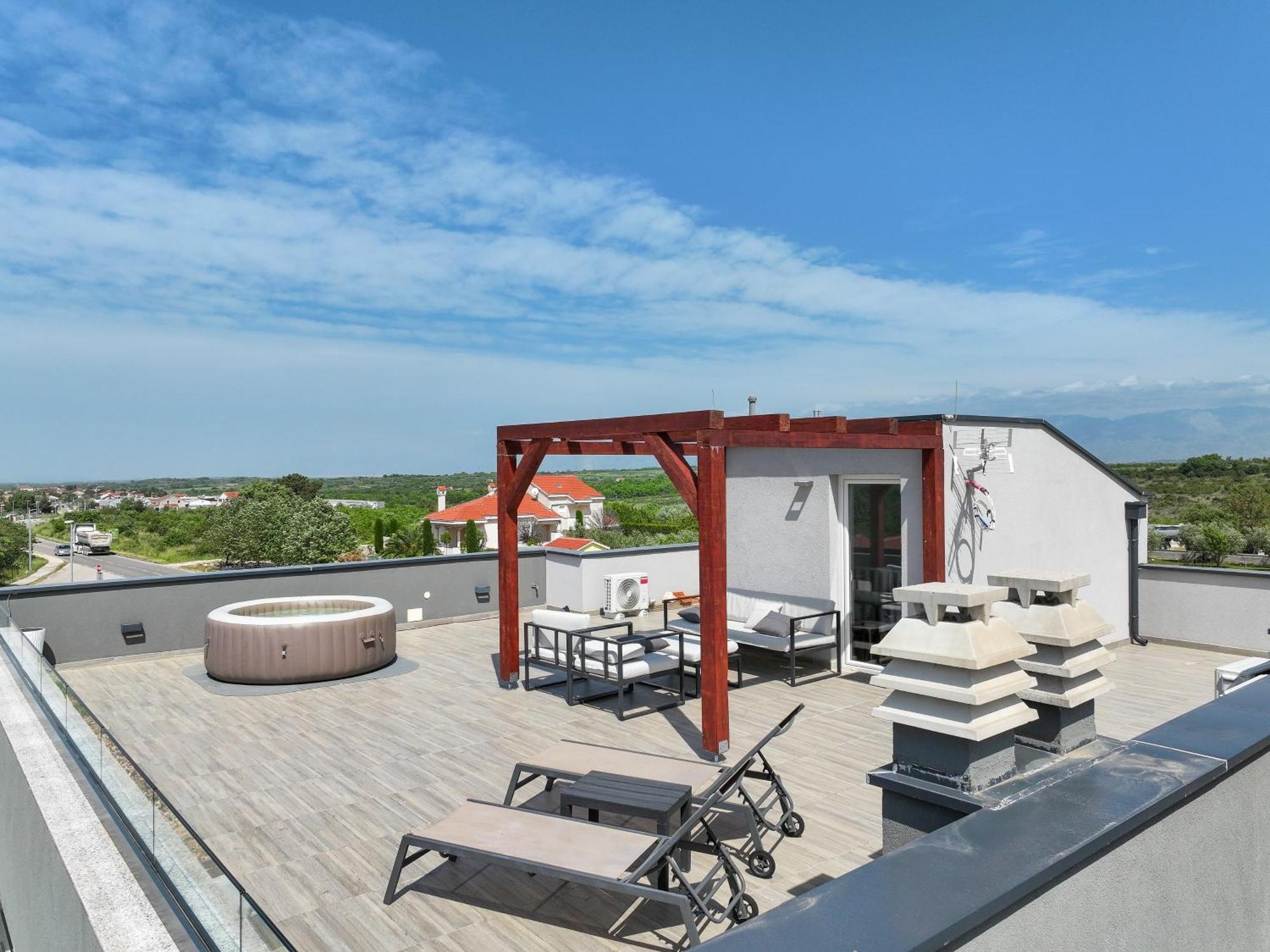 Villa Tia With Heated Pool & Jacuzzi Murvica  Extérieur photo
